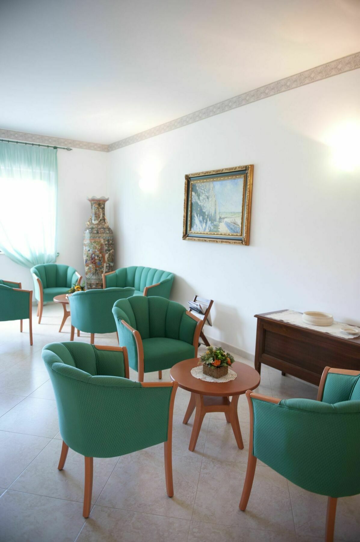 Oasiclub Hotel - Appartamenti В'єсте Екстер'єр фото