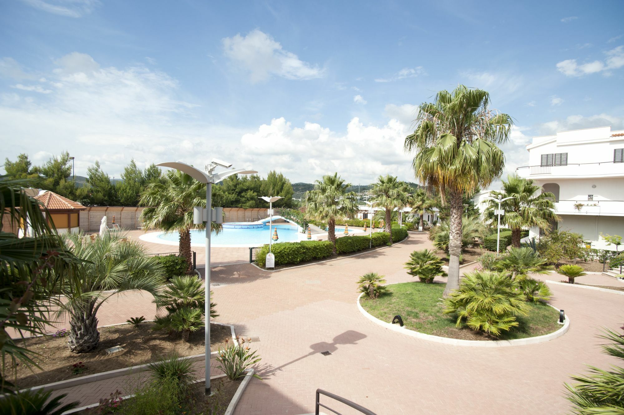 Oasiclub Hotel - Appartamenti В'єсте Екстер'єр фото